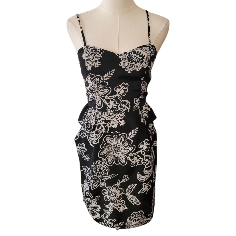 American Eagle Black & White Floral Dress Size 2